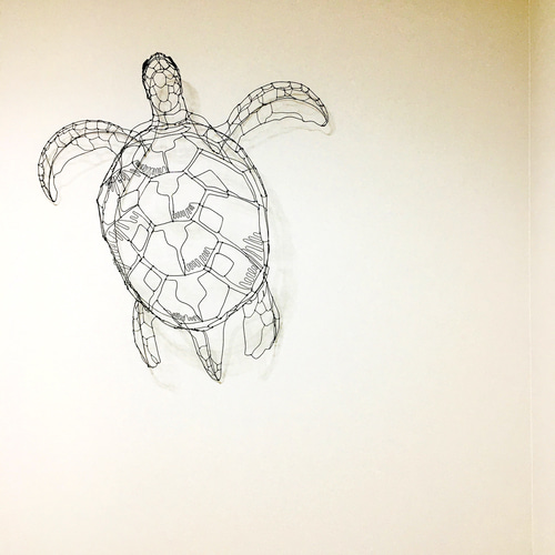 穏やかに泳ぐウミガメのワイヤーアート 穏やかに泳ぐウミガメのワイヤーアート セブ島オプショナル
