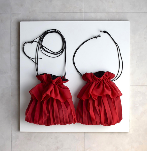 【完売品】nknit loop nknit bag　赤　ピンク　バッグ　巾着 完売品】nknit loop nknit bag 赤 ピンク バッグ 巾着