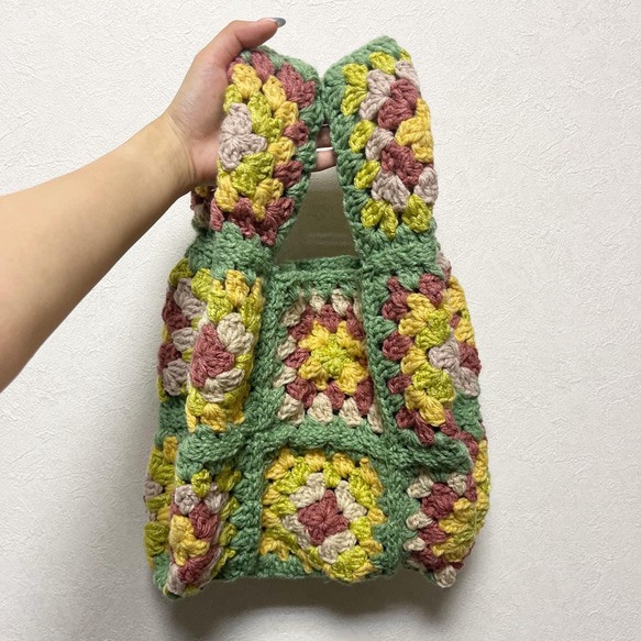 granny square tote bag(pastel green) 1枚目の画像