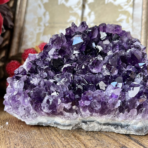 アメジストクラスター596g上質美結晶5A《第6感を高める石》(B