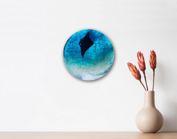 アートパネル 青い海とマンタ 立て掛け SEA 波紋 水紋 レジン 直径23cm