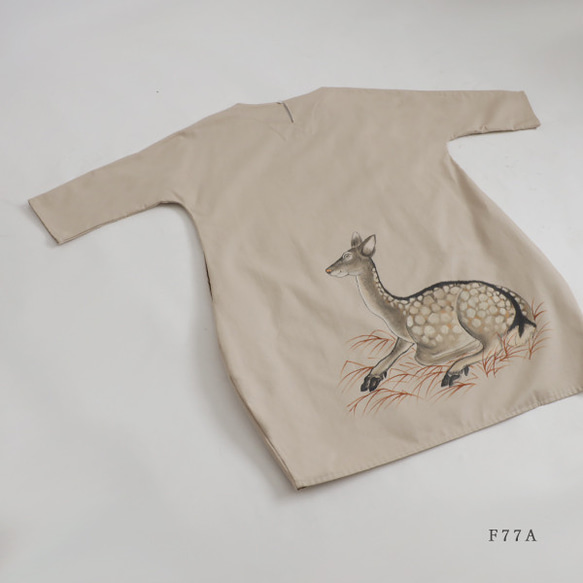 夏準備ＳＡＬＥ　手描き和画衣　贅沢 一枚布　ワンピース　鹿図　シカ　縁起　日本画　和装　ゆったり　F77A 5枚目の画像