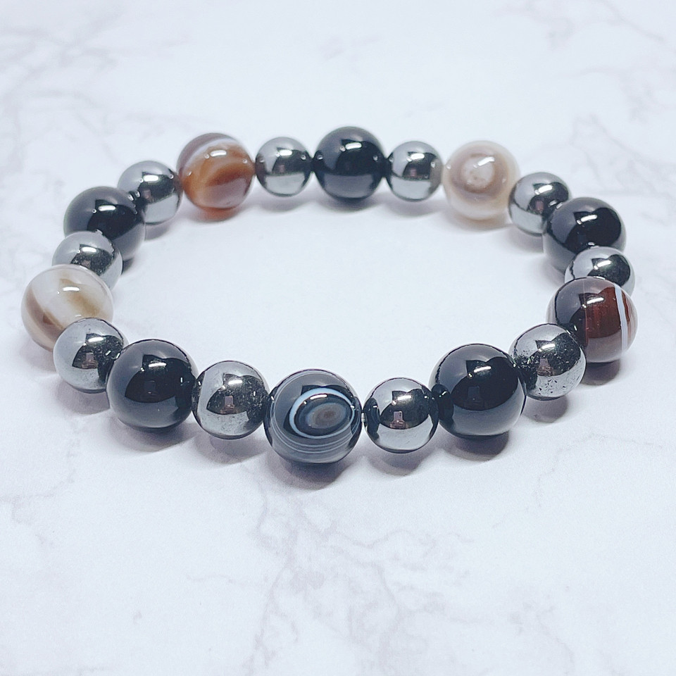 ✦【再販150点突破】災いを遠ざけ心を整える 天然石ブレスレット｜天眼石・オニキス・ヘマタイト No.5