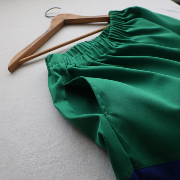 ＊最終ＳＡＬＥ　７６cm　愉快なスカート　パッチワーク　ギャザー　スカート コットンmixサテン　Y79A 4枚目の画像
