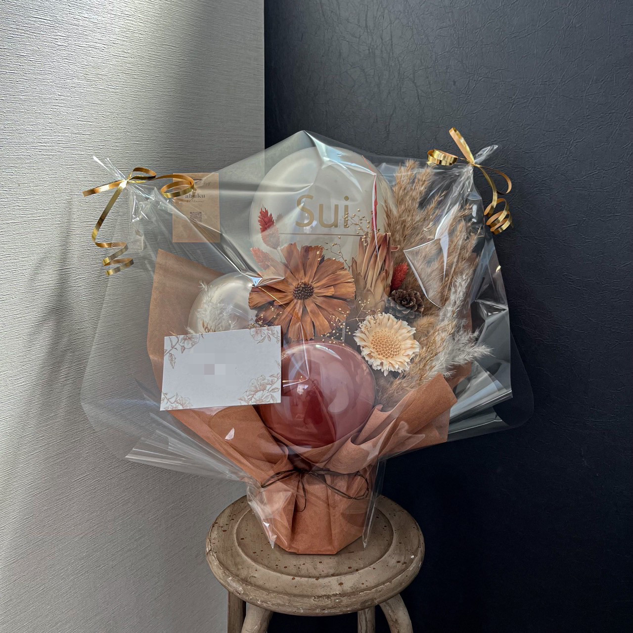 shiny burgundy arrange