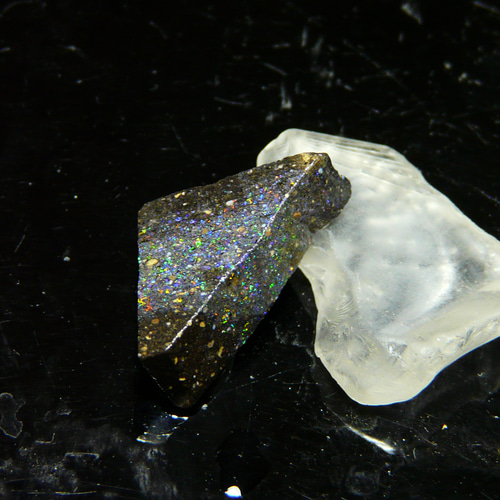 R044 お水で変身(*_*) ホンジュラス産☆マトリックスオパール原石