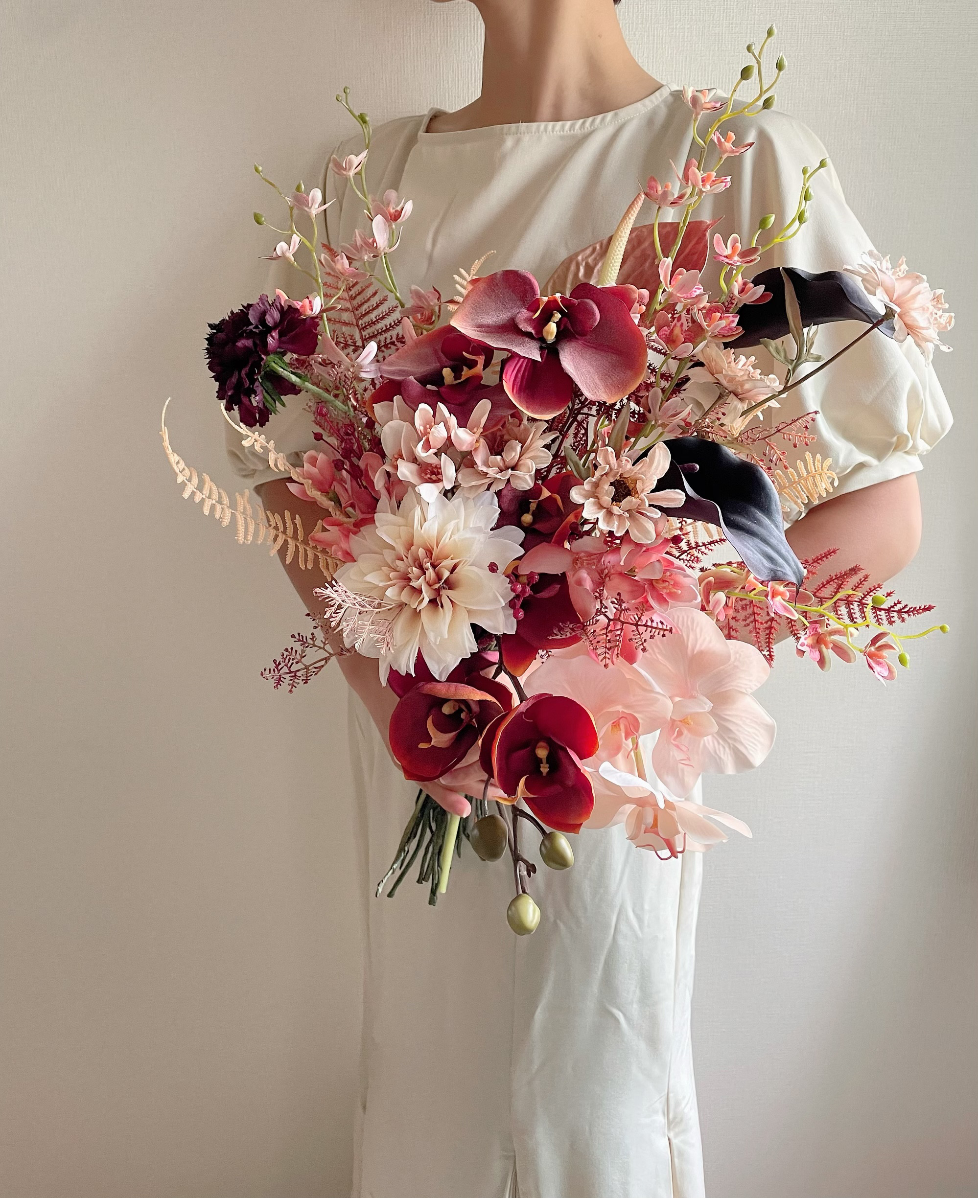 ウェディングブーケ　アーティフィシャルフラワーブーケ　胡蝶蘭　テラコッタ テラコッタブーケ、胡蝶蘭、カラー、ウェディングブーケ、韓国ブーケ