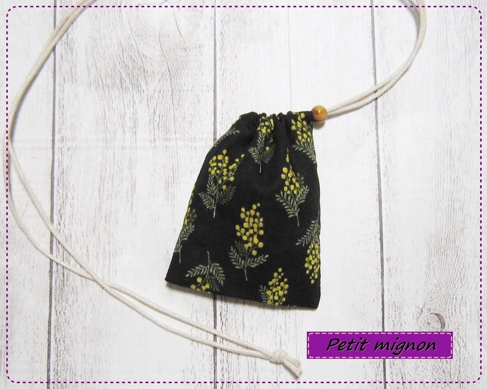 2311-32 手のひら巾着サシェ 香り袋 ミモザ ライトグレー ラベンダー 2311-32 手のひら巾着サシェ 香り袋 ミモザ ライトグレー ラベンダー