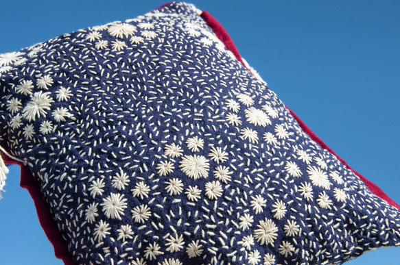 手縫い純綿サイドバックパック/刺繍クロスボディバッグ/刺繍ショルダーバッグ/インディゴ 手縫い藍染バッグ-フラワー クリスマス 14枚目の画像