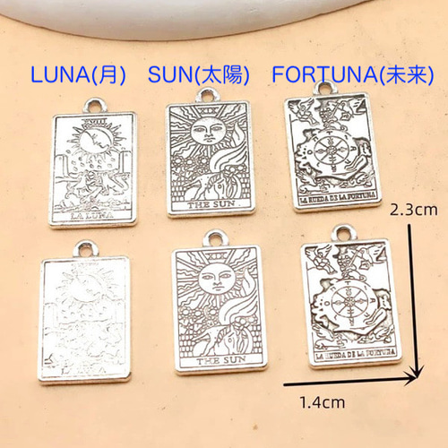 タロットカードが追加できるシンプルで華奢なバングル バングル