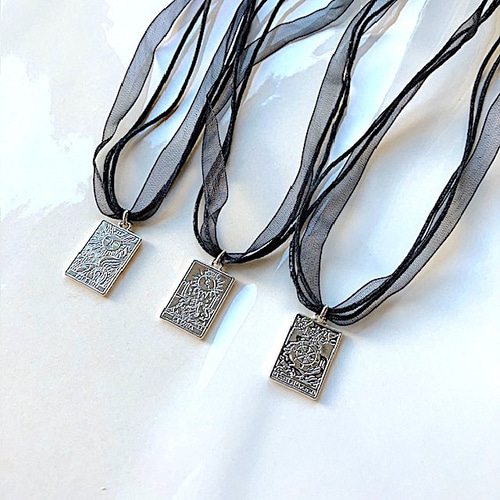 タロットカードが追加できるシンプルで華奢なバングル バングル