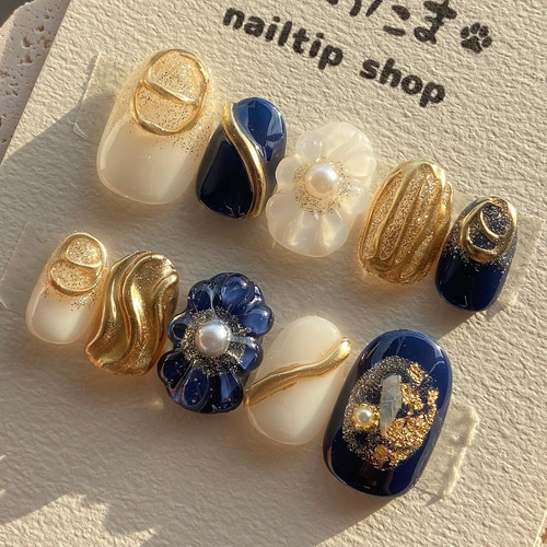 オーダー】ネイルチップ目玉手書きフラワーお花ネイビー
