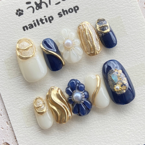 オーダー】ネイルチップ目玉手書きフラワーお花ネイビー