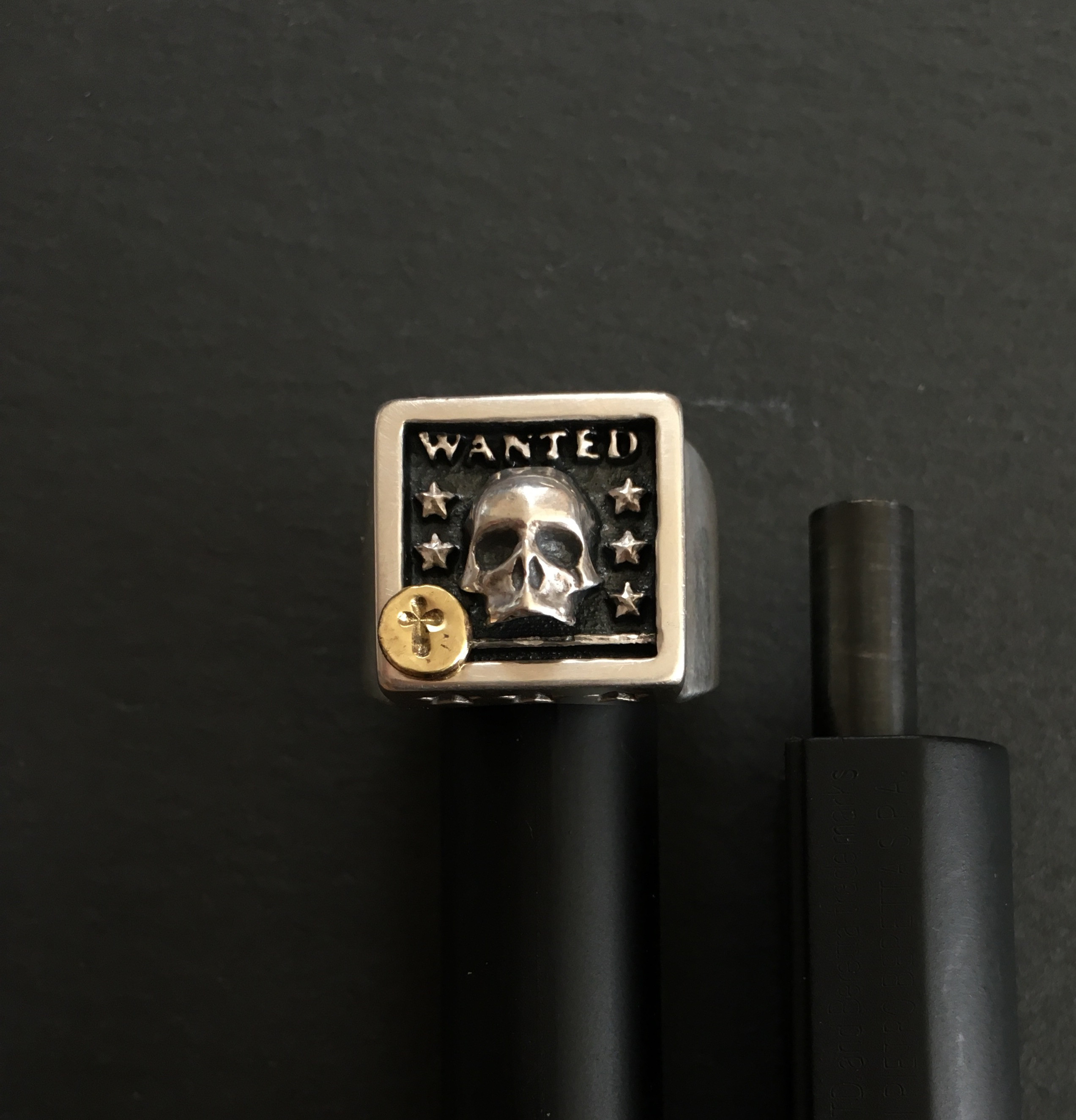 WANTED Ring with 18K