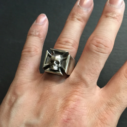 Iron Cross Skull Ring 8枚目の画像