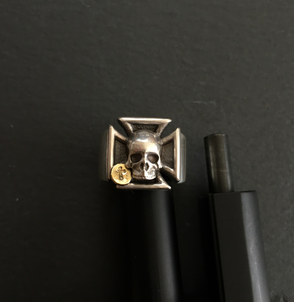 Iron Cross Skull Ring with 18K 1枚目の画像