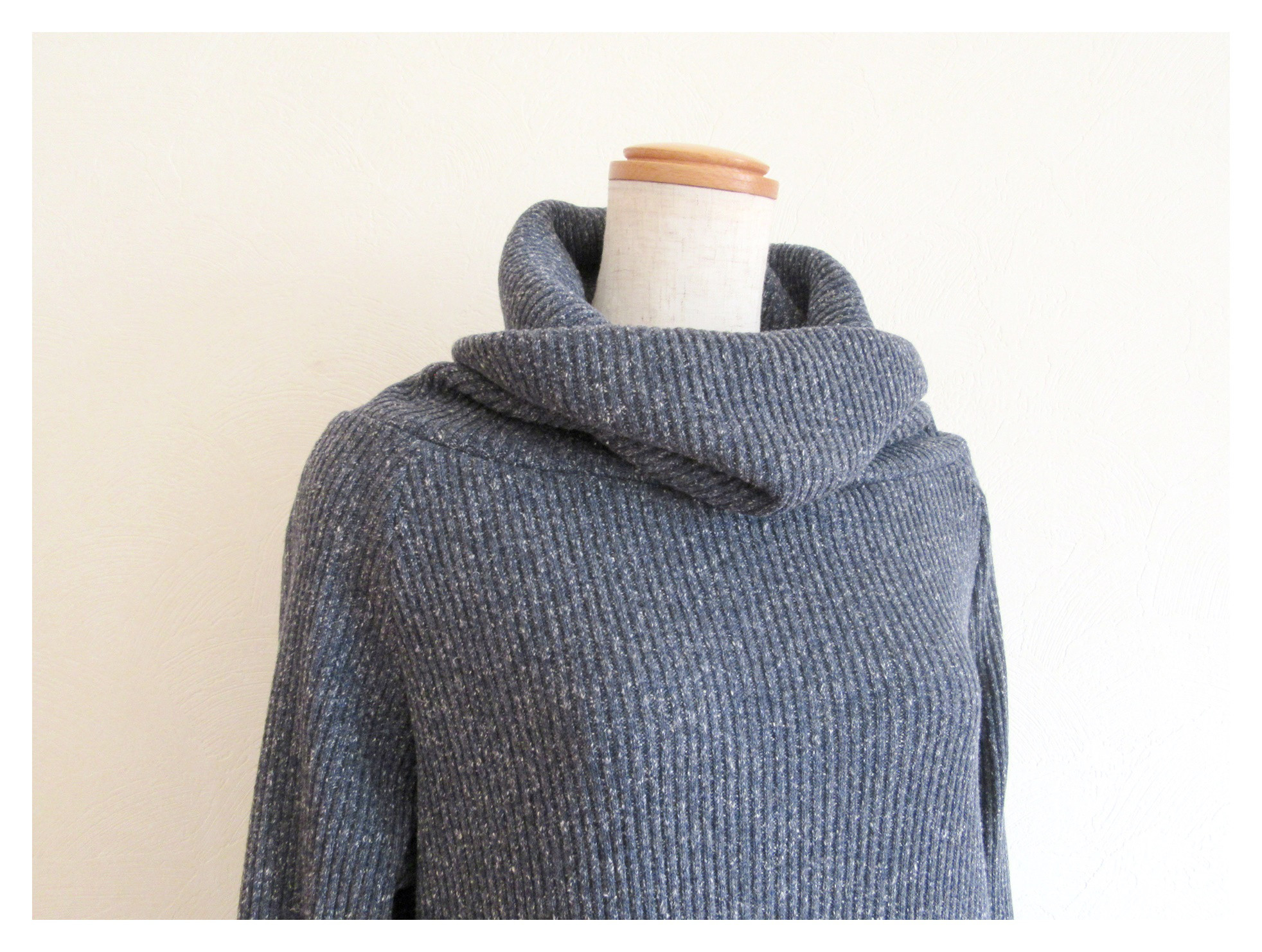 【特集掲載】ネイビー* ざっくりスヌードタートルネックセーター