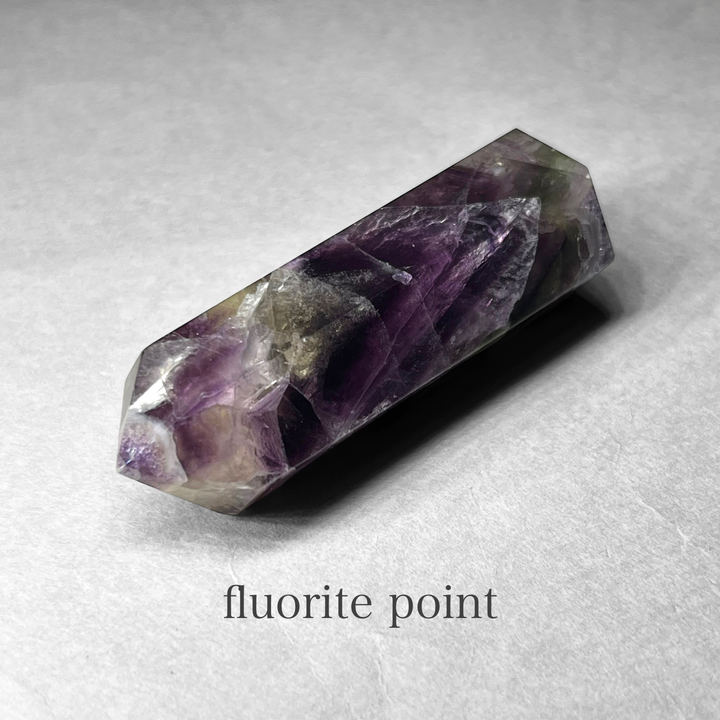 fluorite point / フローライトポイント B ( レインボーあり ) 天然石