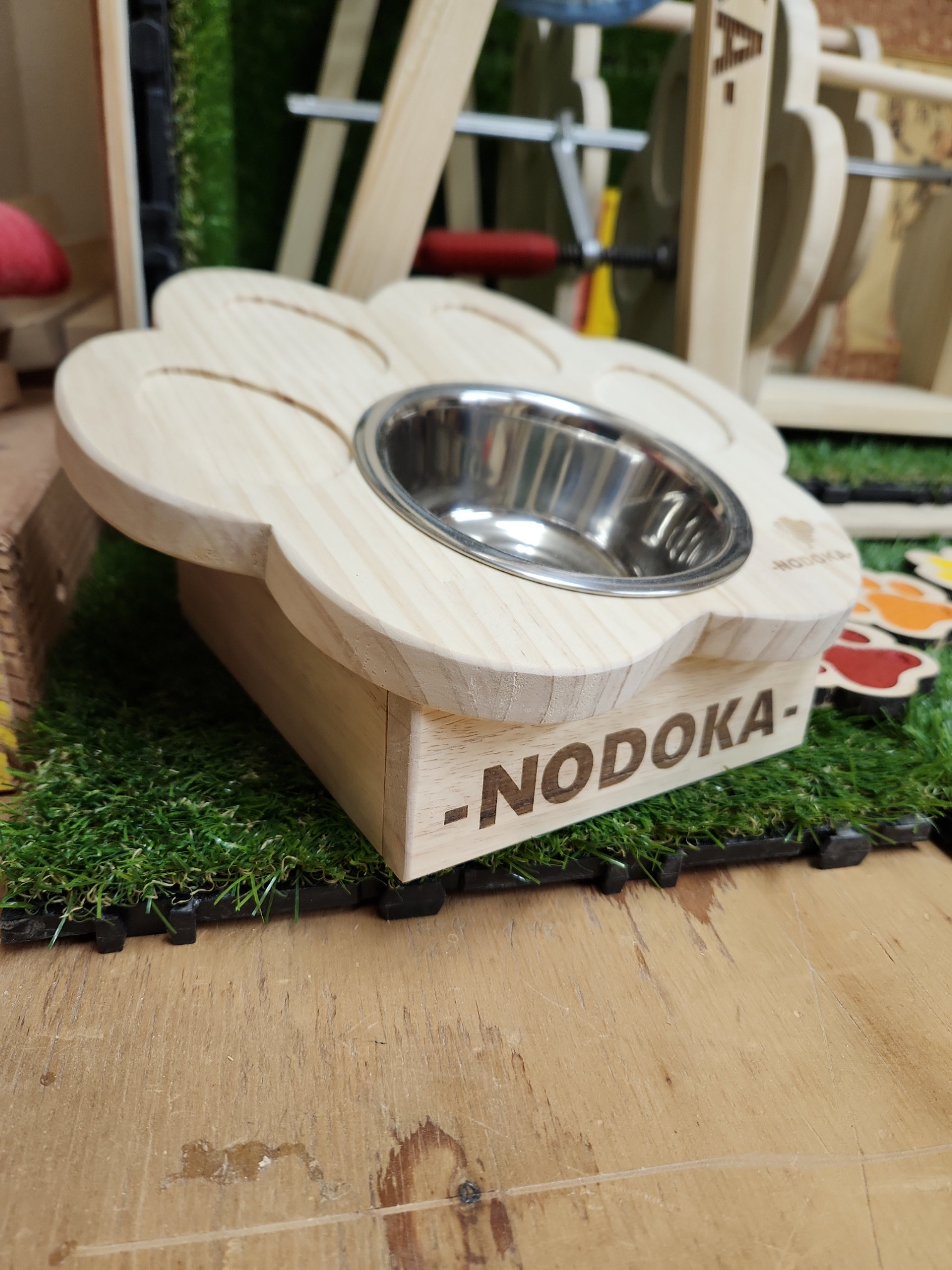 犬、猫用 肉球型フードスタンド  ステンレスボール(別売)