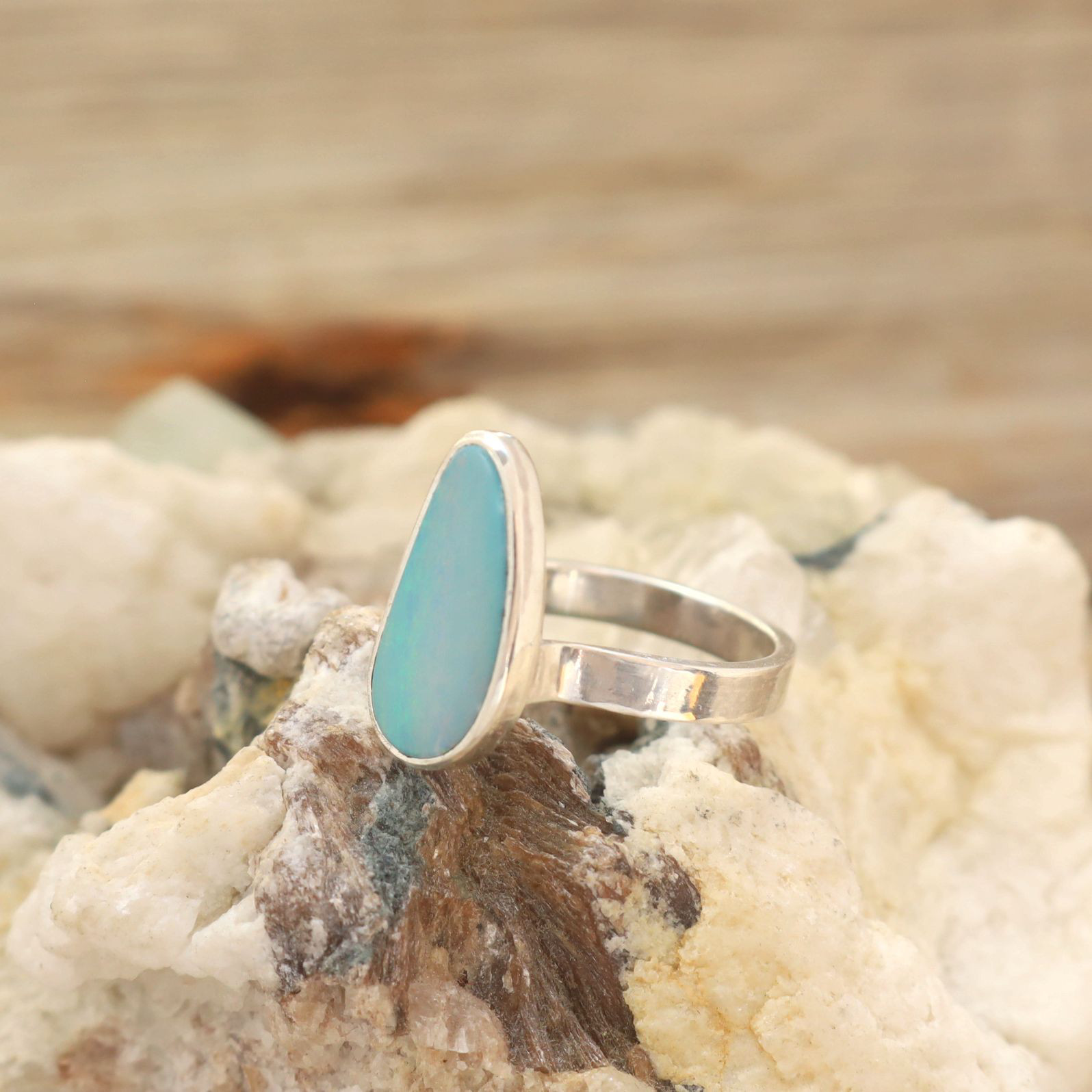 Australian Boulder Opal Ring　ボルダーオパールのリング　silver925