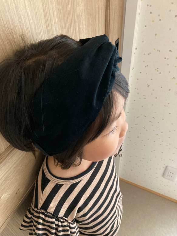 ヘアバンド　子ども　黒　ベビー　お揃い　ターバン　コーデュロイ 5枚目の画像