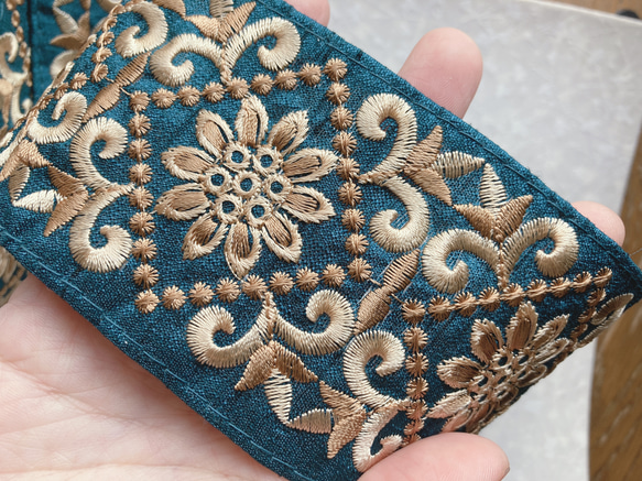 インド刺繍リボン　グリーン 2枚目の画像