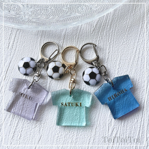 格安人気 サッカー好きさんに♡サッカーボールとTシャツのレジンチャーム アクセサリー