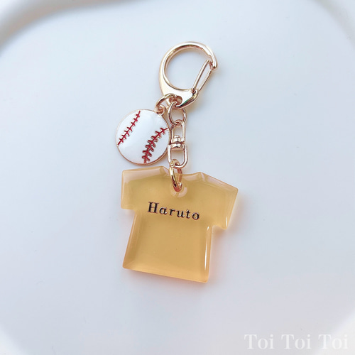 野球好きさんに♡ 野球ボールとTシャツのレジンチャーム【名入れ