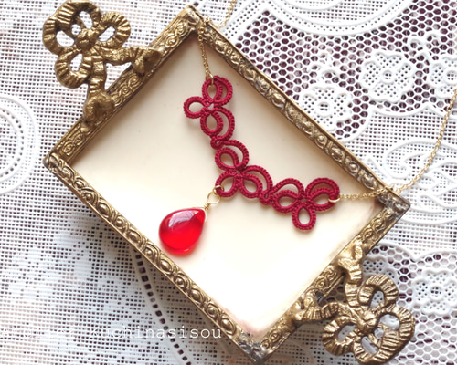 ドイツビーズチェリーレッドとチェコビーズ＆銀古美ビーズのイヤリングとネックレス 3ed6a859d4a02e82fe796aff9098b3