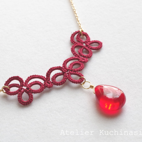 受注製作】タティングレースと大粒ドロップチェコビーズのネックレス