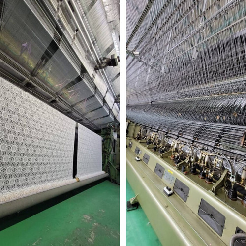 78本もの筬が編み上げる芸術的なカフェカーテン「ホワイト」 小窓