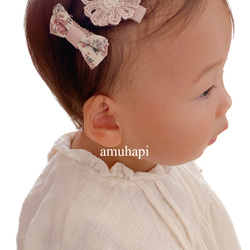 ⑅﻿マーガレットと3連お花のベビーヘアクリップ2点セット⑅﻿ 赤ちゃんヘアピン プレゼント くすみピンク 子供 幼児 4枚目の画像