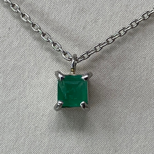pt900 pt850 天然エメラルド 0.13ct ネックレス ネックレス 