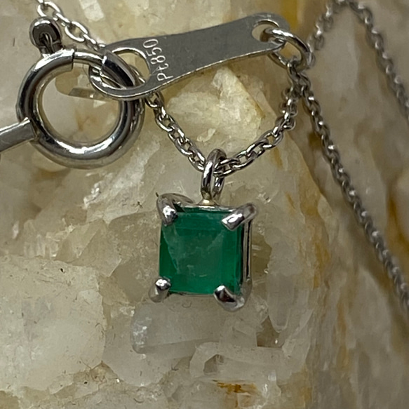 pt900 pt850 天然エメラルド 0.13ct ネックレス ネックレス 