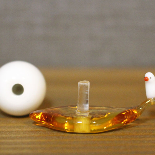 ガラス細工(卵) ガラスで卵の殻を作って割る Egg shell.guscio d'uovo. #卵の殻