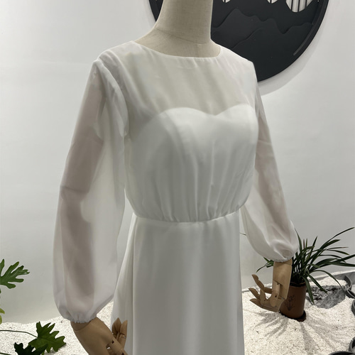 優しい パーティードレス 上品透け袖 長袖 エレガント スレンダー  