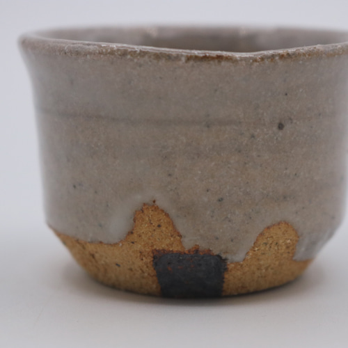 絵唐津ぐい呑み（作品番号G-036） おちょこ・ぐい呑み・徳利 森の丘陶