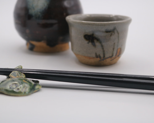 唐津焼き　ぐい呑み 鳥巣窯 岸田匡啓】唐津焼／斑唐津ぐい吞み - 佐賀県NPO支援