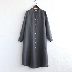 適合季節變換的亞麻2way立領襯衫裙（炭灰色）OP33。 第10張的照片