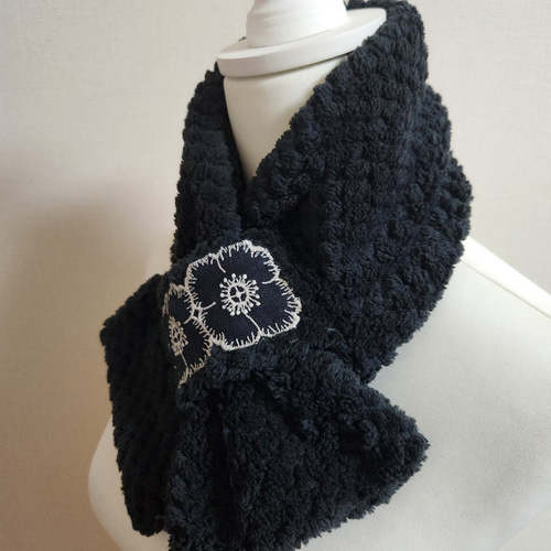 受注制作 】 ミナペルホネン アネモネ ネイビー×アイボリー ネック