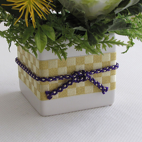 正月飾り～バラ・葉牡丹・千両・松入りお正月アレンジ 迎春 和風