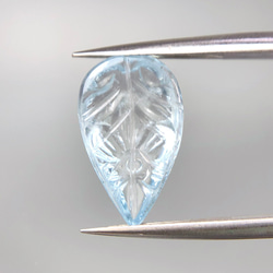 ◆ アクアマリン 3.75ct カービング ルース ペアシェイプ 4枚目の画像