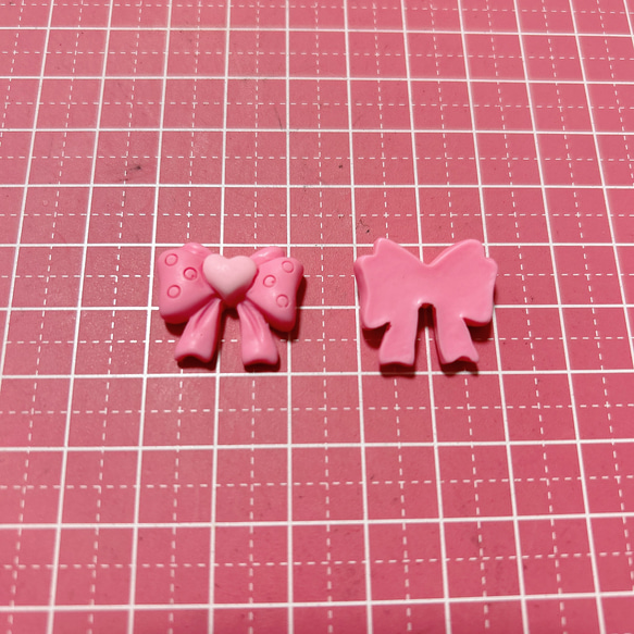 6個　リボン　薄いピンク　ハート　ぷっくり　樹脂　パーツ　カボション　アモール 3枚目の画像