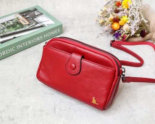 本革 ショルダーバッグ 赤 猫 ショルダーポーチ サコッシュ 財布