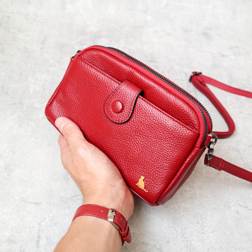 本革 ショルダーバッグ 赤 猫 ショルダーポーチ サコッシュ 財布