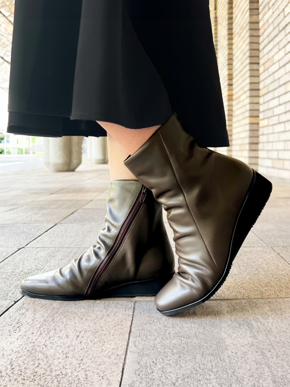 まるで魔法のブーツ♪茶色も追加♪更に快適になりました♪Creemaにも登場♪吸い付くようなフィット感と驚きの軽さ♪ 1枚目の画像