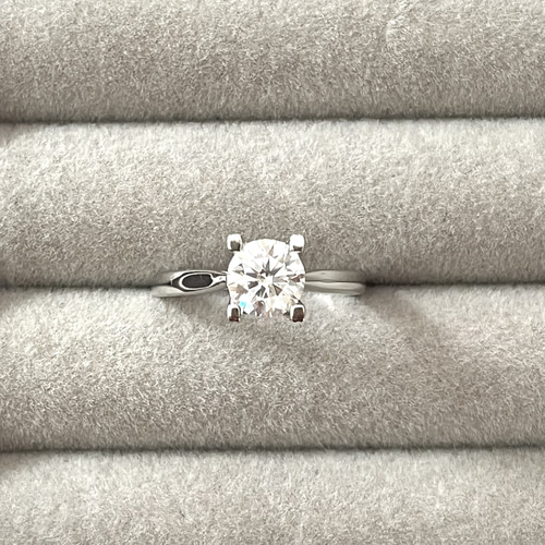 12号・1カラット・証明書付】世界最高の輝き モアッサナイト 一粒  