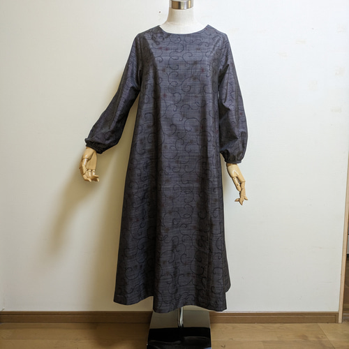 SOLD 着物リメイク ワンピース 大島紬 M〜L ワンピース さらあお 通販|Creema(クリーマ) 16749578 SOLD 着物リメイク ワンピース 大島紬 M〜L ワンピース さらあお 通販|Creema(クリーマ) 16749578