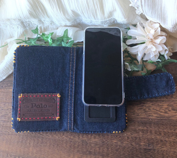 ビンテージデニムのリメイク・手帳型スマホケース ／ビーズとお花の刺繍・淡水パール／一点物・オンリーワン・メンズライク 12枚目の画像