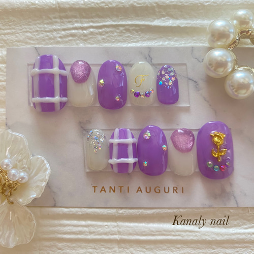 オーダー制】 紫 パープル イニシャル ぷっくり チェック ネイルチップ